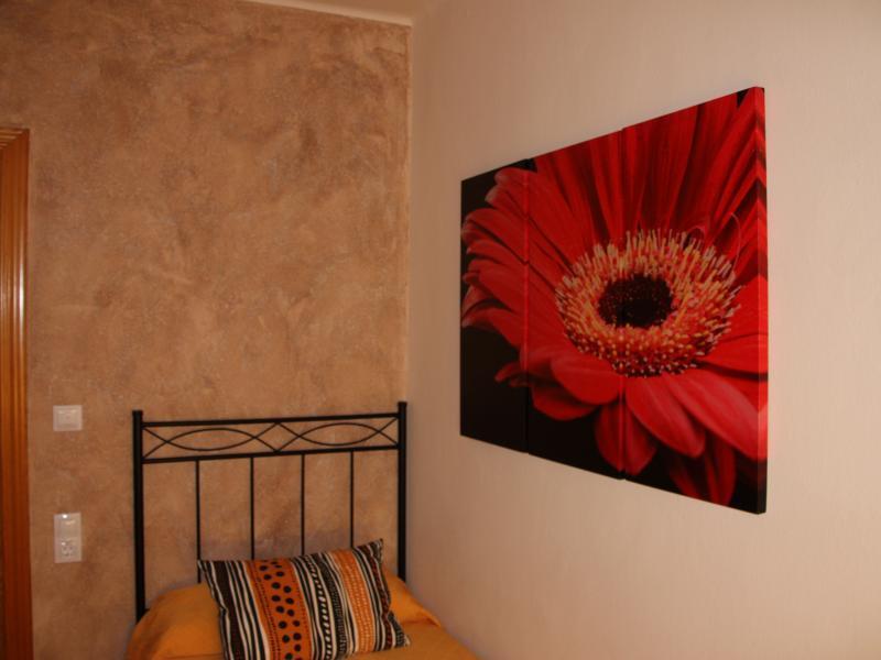 Hostal Rte. Elena Fuentes de Ebro Oda fotoğraf